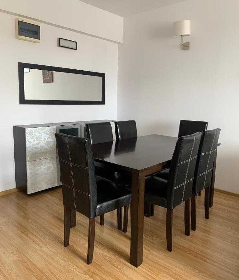 Sunny Central Apartments Сучава Экстерьер фото