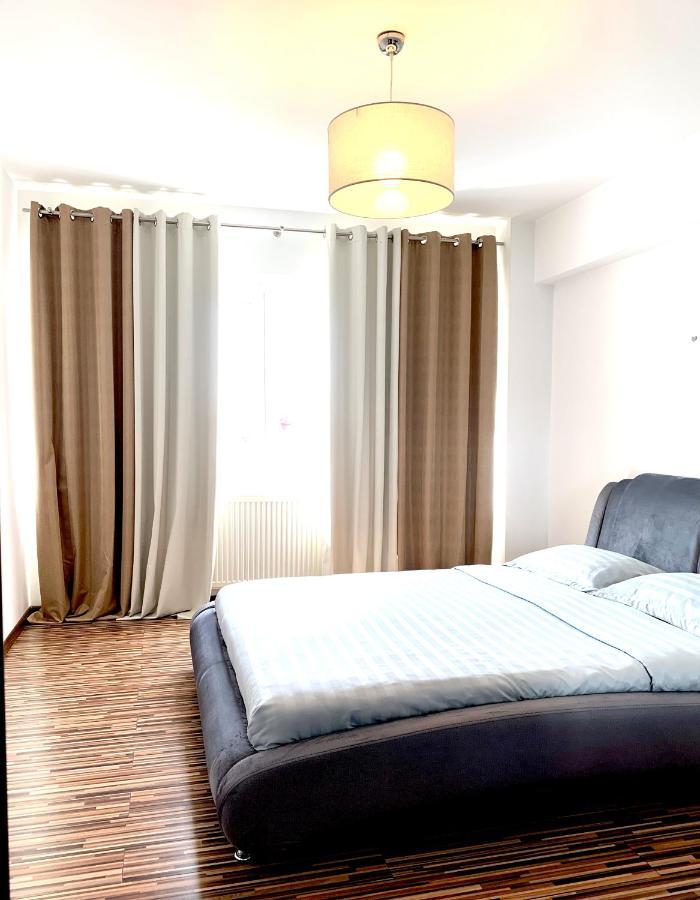 Sunny Central Apartments Сучава Экстерьер фото